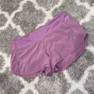 LULULEMON SIZE 4 SPEED UP SHORTS 2.5